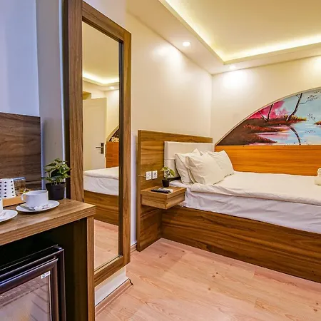 Mitani * Provincia di Istanbul